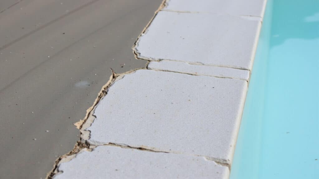 clear method for pool tile