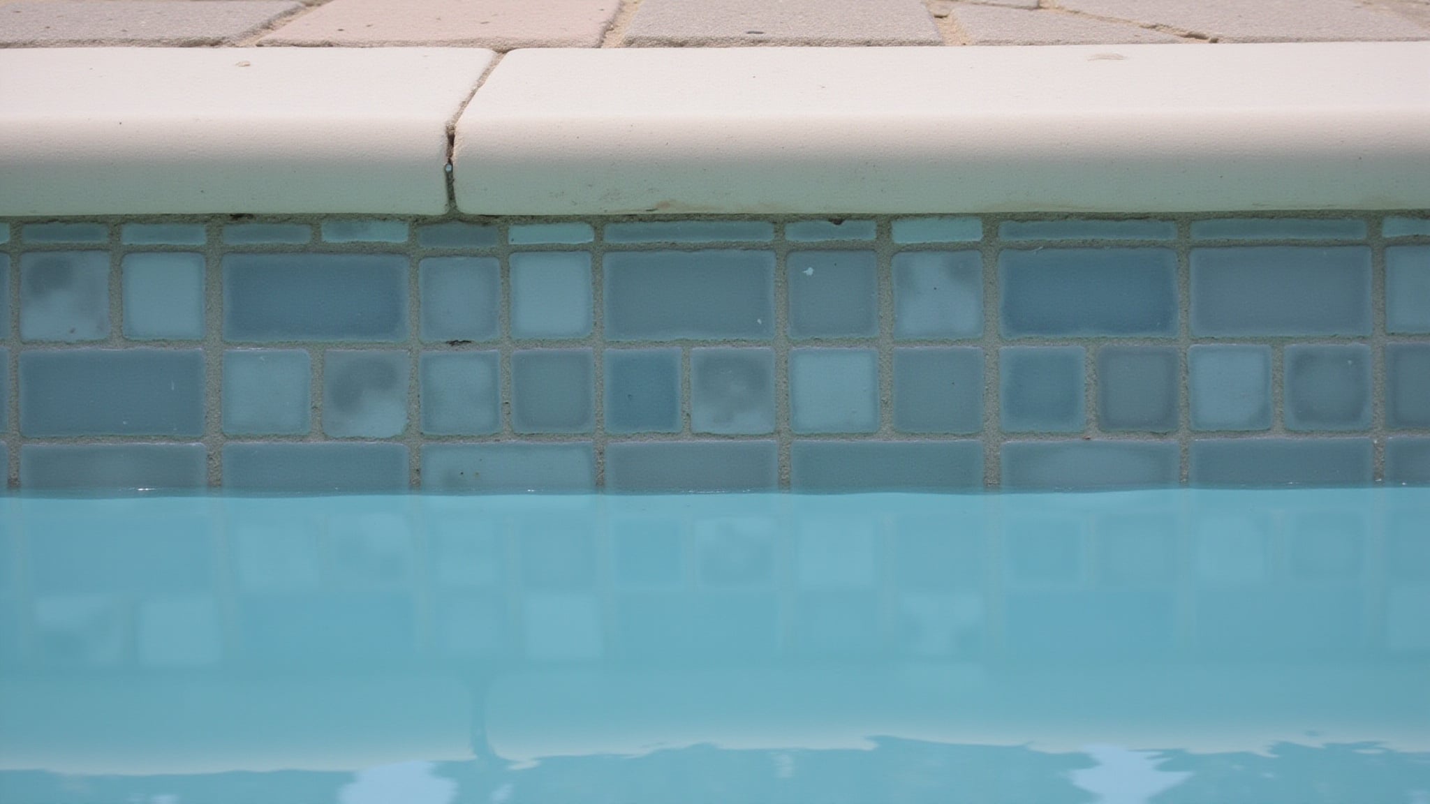 waterline glass chemical resistant